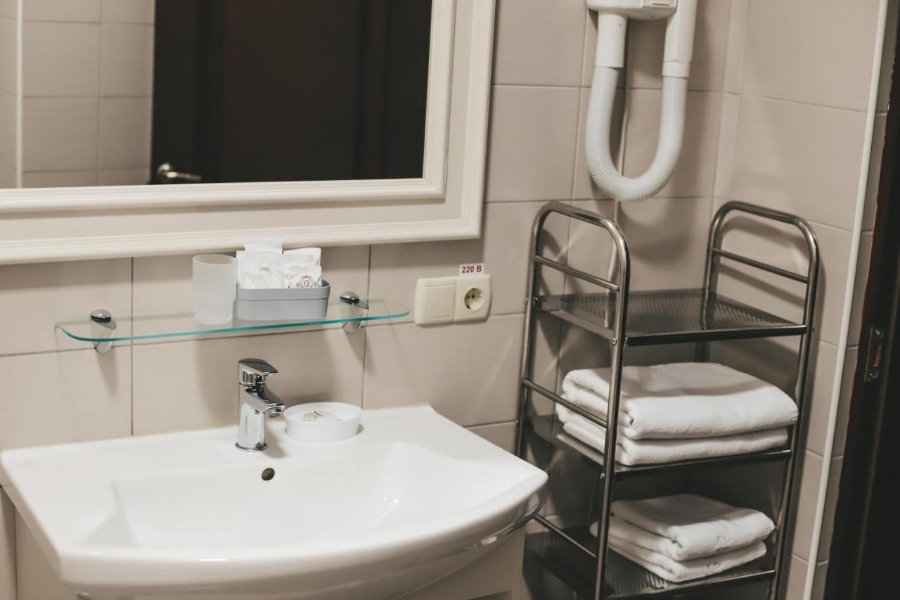 Georg Palace Hotel チェルニウツィー エクステリア 写真