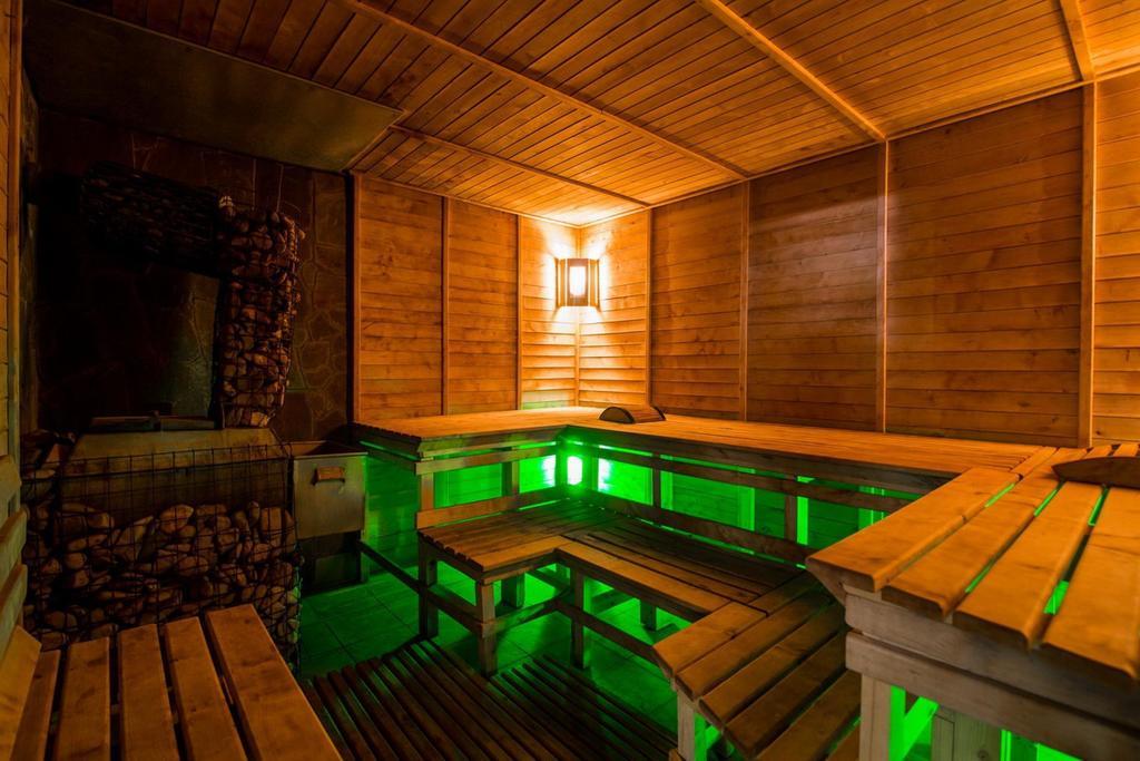 Georg Palace Hotel チェルニウツィー エクステリア 写真